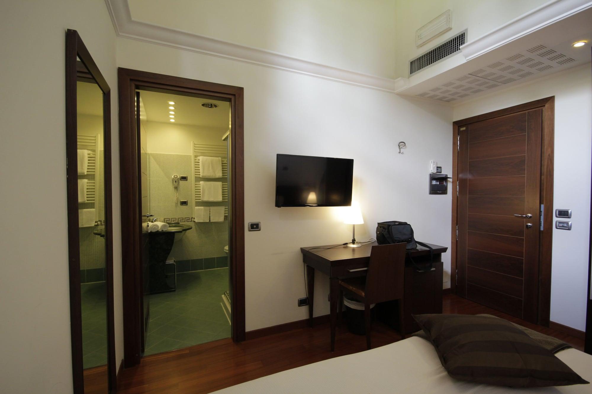 Country Hotel Castelbarco Vaprio d'Adda Bagian luar foto