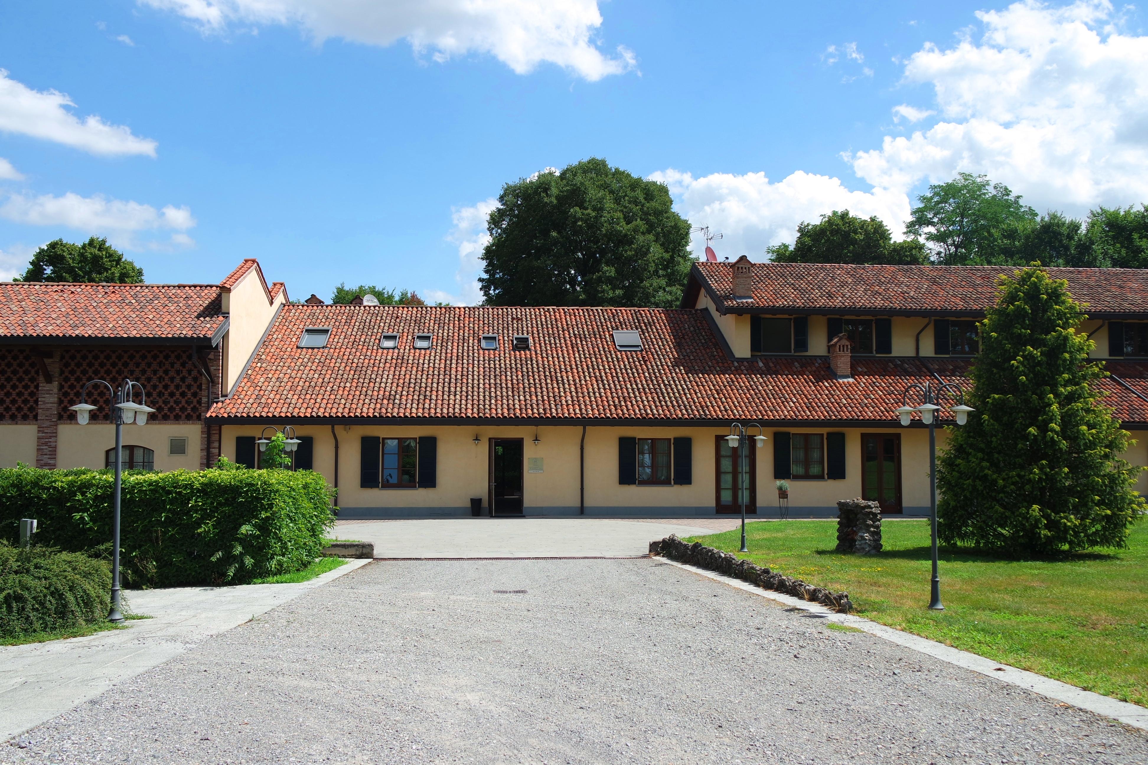 Country Hotel Castelbarco Vaprio d'Adda Bagian luar foto